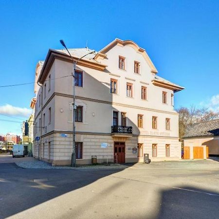 Hotel Hvezda Bruntal Exterior photo